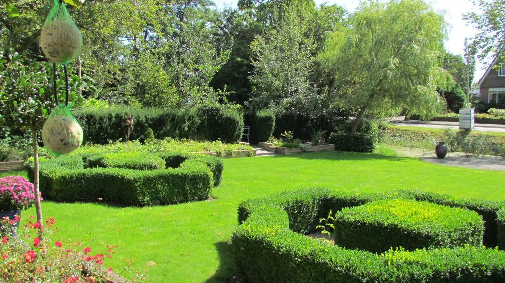 Het Schoolhuis Bed and Breakfast Ferwerd Esterno foto