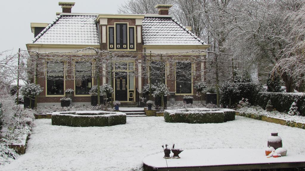 Het Schoolhuis Bed and Breakfast Ferwerd Esterno foto